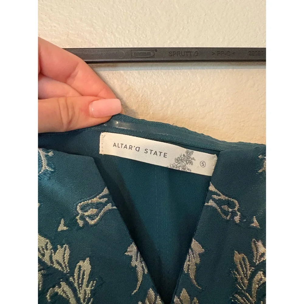 Altar'd State | Jacquard Party Dress with Statement Bow (Teal & Gold) - Picture 4 of 7